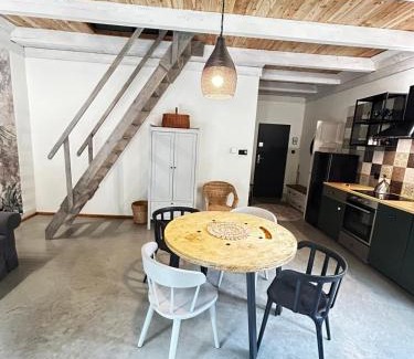 Zawoja Apartamento | Szumidomki strefa z jacuzzi sauna widok na potok las