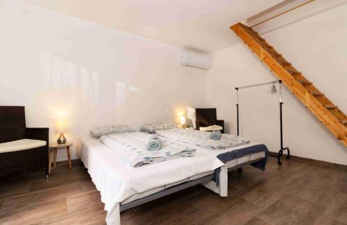Szanazug Apartamento | Tölgyes Üdülő