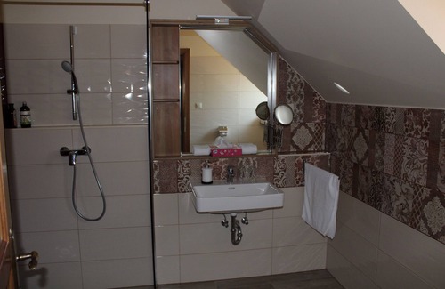 Viszak Casa | Tündérkert Panzió Őrség