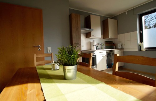 Bergisch Gladbach Apartamento | t NiceFlat1 80qm15 MinKölnCity /Fair