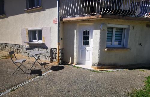 Seyssinet-Pariset Apartamento | T1 bis, jardin, proche du centre