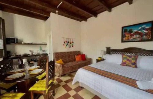 Antigua Guatemala Casa | T1-House 14 guests 3 blocks from Central Park