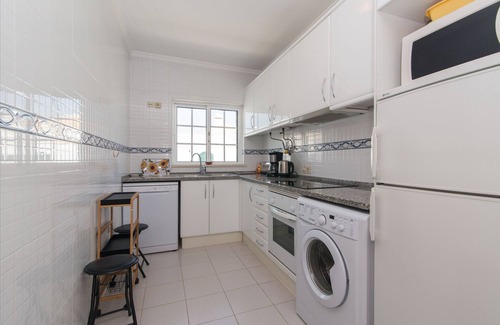 Canada Apartamento | T1 Wifi, balcón con barbacoa, aire acondicionado A 8min caminando de la "Margin