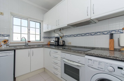 Canada Apartamento | T1 Wifi, balcón con barbacoa, aire acondicionado A 8min caminando de la "Margin