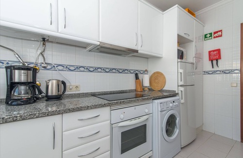 Canada Apartamento | T1 Wifi, balcón con barbacoa, aire acondicionado A 8min caminando de la "Margin