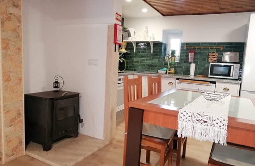 Casal do Pardo Cabaña | T2 4 km de la playa, con piscina y jardín