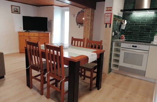 Casal do Pardo Cabaña | T2 4 km de la playa, con piscina y jardín