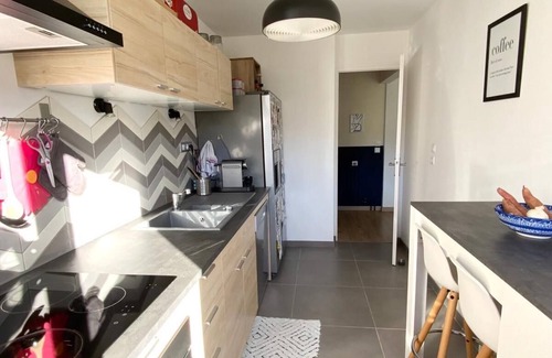 Vernay Apartamento | T2 50m² with parking and balcony, green and quiet location