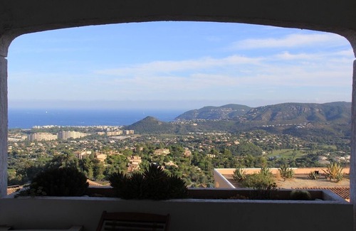 Mandelieu-La-Napoule Apartamento | Apartamento T2. Vista al mar en zona segura. Mandelieu La Napoule
