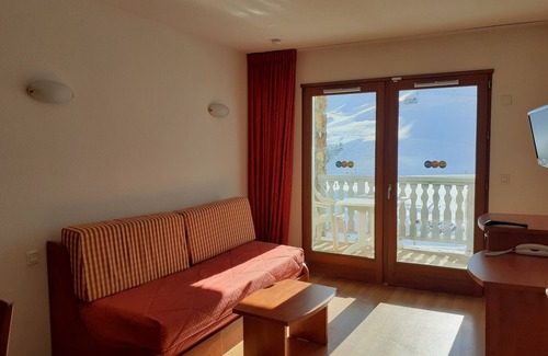 La Mongie Apartamento | T2 apartment with separate bedroom. Swimming pool, gym, billiards.