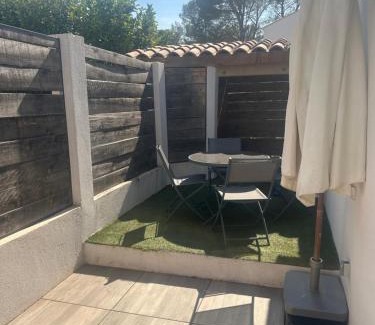 Rocbaron Casa | T2 avec spa en centre VAR