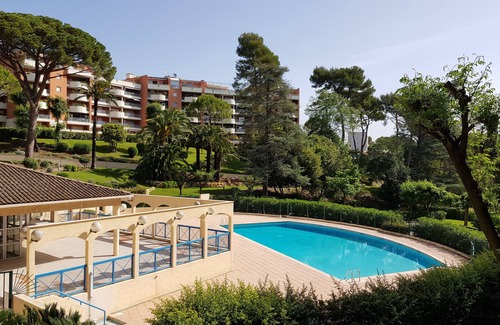 La Bocca Nord Apartamento | T2 CANNES LA BOCCA 50M2+PRIVATE PARKING, SWIMMING POOL, TENNIS GOLF COURSE