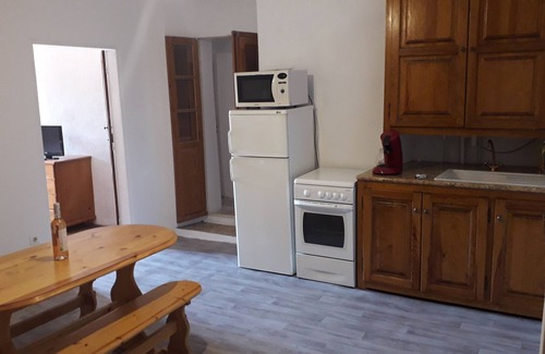 Sartene Apartamento | t2 centro Sartene a 50 metros lugar porta