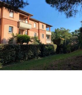 Quartier Croix-Daurade Apartamento | T2 climatisé jardin & court de tennis/piscine/parking/fibre