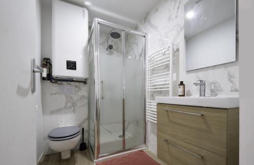 Segre Apartamento | T2 Duplex Segré - Hyper centre - Wifi - Netflix