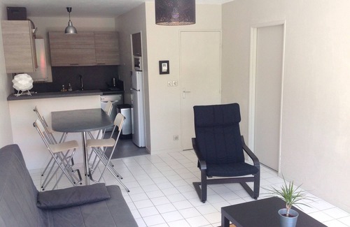 La Rochelle Apartamento | Apartamento T2 en la planta baja 1 dormitorio, 1 baño, capacidad para 4 personas