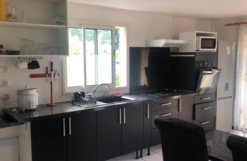 La Riviere Saint-Louis Apartamento | T2 in private residence with air conditioning