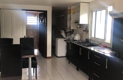 La Riviere Saint-Louis Apartamento | T2 in private residence with air conditioning