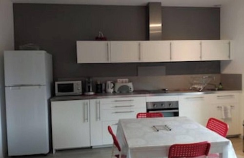 Gemenos Apartamento | T2 les Cigales Tout Équipé au 1er Étage, Gite LES Cigales