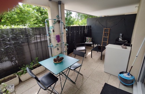 Barriere de Paris Apartamento | T2 near metro B with terrace & garden - Parking