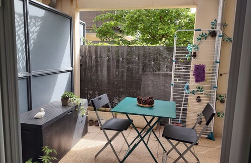 Barriere de Paris Apartamento | T2 near metro B with terrace & garden - Parking