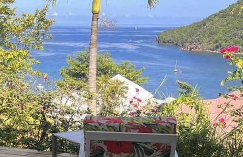 Les Anses-d'Arlets Villa | T2 sea view apartment 5 minutes walk from the beach and jacuzzi