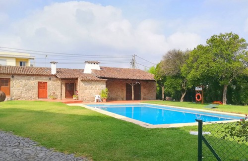 Braga Casa | T2 con piscina comunitaria y terraza cubierta.