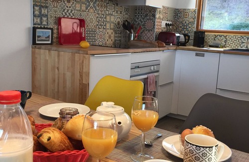 Evian-les-Bains Apartamento | Appart T3: excelente vista al lago, cerca del centro de la ciudad, baños termales, muelle