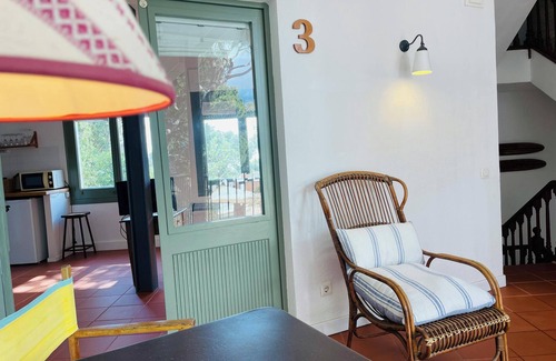 Tamariu Apartamento | T3 · Charming seaside escape with stunning views