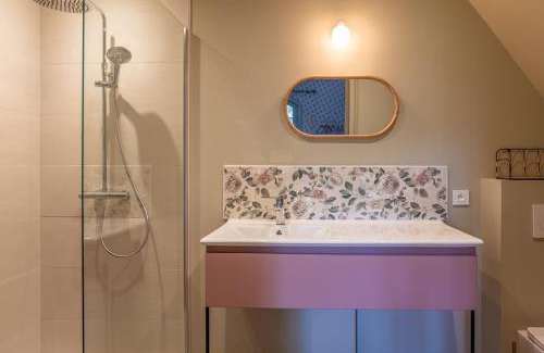 Gennes-Val-de-Loire Apartamento | T3 Duplex dépendance du Château