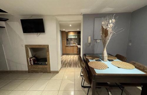 Decines-Charpieu Apartamento | T3 duplex terrasse-parking Groupama Stadium LDLCArena