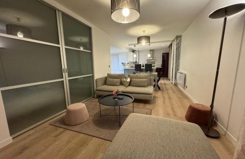 Decines-Charpieu Apartamento | T3 duplex terrasse-parking Groupama Stadium LDLCArena