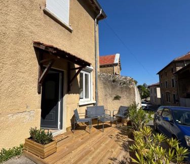 Ville-sous-Anjou Apartamento | T3 duplex village house