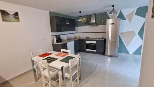 Carnoux-en-Provence Apartamento | T3 rez de villa le PORT MIOU 2 chambres 6 personnes