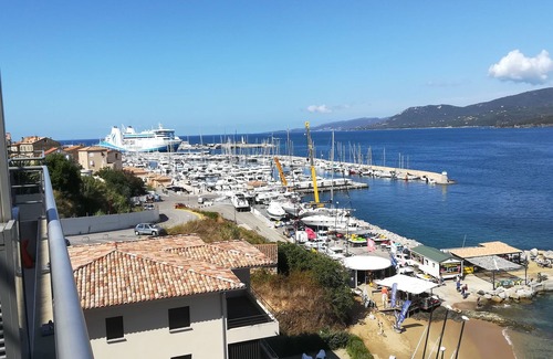 Propriano Apartamento | T3 de pie en la playa con vista al mar