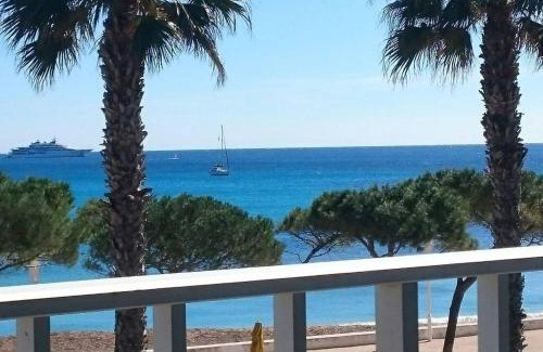 La Ciotat Apartamento | T3 sur la plage vue féerique mer,wifi, parking inclus , clim