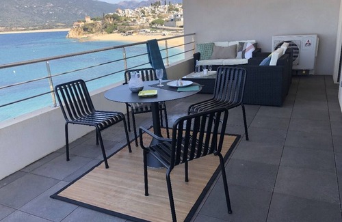 Propriano Apartamento | T3 con gran terraza en la playa en el centro de la ciudad.