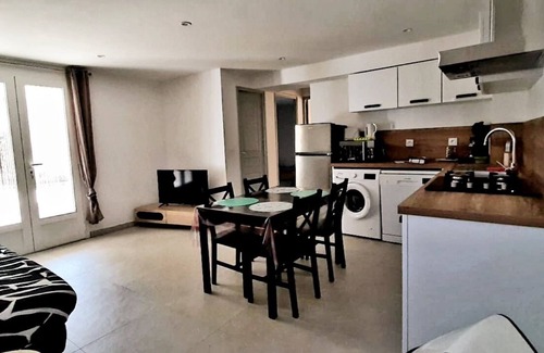 Pietracorbara Apartamento | T3 with pool 2mn from the beach