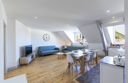 Lourdes Apartamento | T4 98m2 Centro Tranquilo Wifi 5mn Santuario