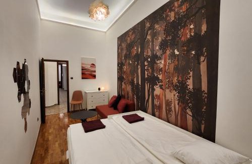 Rozsadomb Apartamento | T8 "The Crimson Suite" Apartment with 2 bathrooms