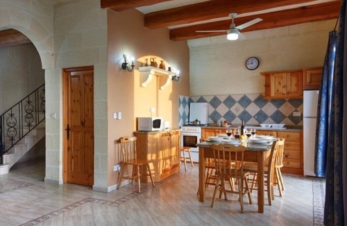 Xaghra Villa | Ta Cikka disfruta de increíbles vistas al campo