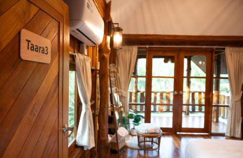 Si Racha Casa | Taara Hill