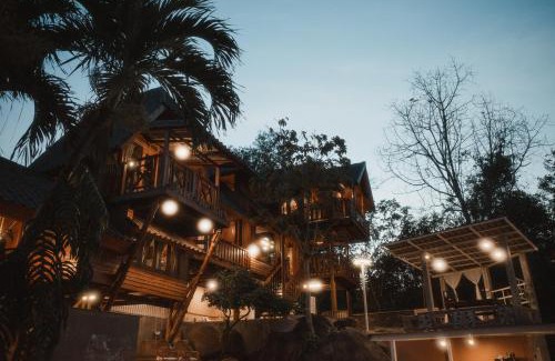 Si Racha Casa | Taara Hill