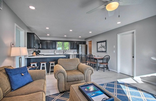 Emerald Beach Casa | Table Rock Lake Hideaway w/ Deck: Bring Your Boat!