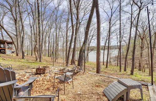 Golden Casa | Table Rock Lake Home with Lake Access and Views