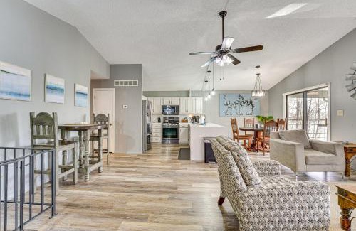 Golden Casa | Table Rock Lake Home with Lake Access and Views