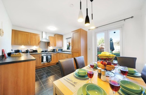 Little Chalfont Casa | Table Tennis | Ensuite | Garden | Parking x2 | Work Stays