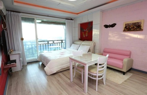 Taean Casa | Taean Secret Garden Pension