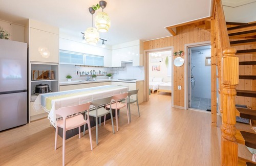 Nam Casa | Taean Withdog Aegyeonspa Poolvilla