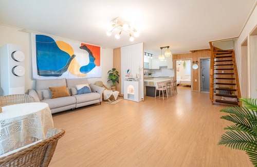 Nam Casa | Taean Withdog Aegyeonspa Poolvilla